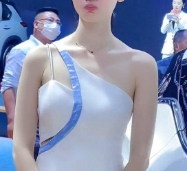 大竹大学女生模特特殊兼职(大学生兼职模特怎么联络)