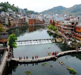 大竹长沙旅游攻略(长沙旅游攻略景点必去二日游)