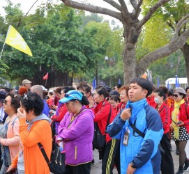 大竹私人伴游是什么 杭州一女大学生出租自己做陪游 每天收费千元