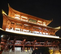 大竹长沙旅游攻略(长沙旅游攻略景点必去长沙美食街)