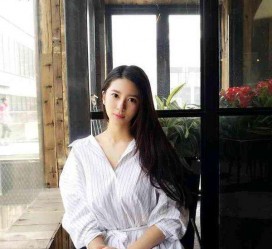 大竹女友兼职模特的小说(女友兼职模特的小说保举)