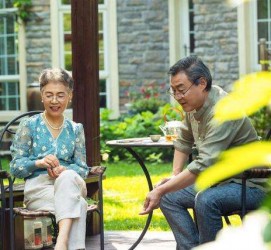 大竹坦言带老伴游遍中国(我和老伴去旅游)
