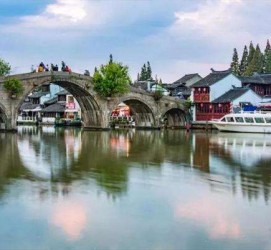大竹上海旅游攻略(上海旅游攻略手抄报)