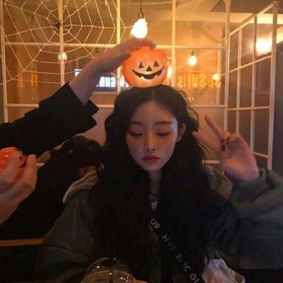 大竹伴游玩耍释放压力，尽情放松表情