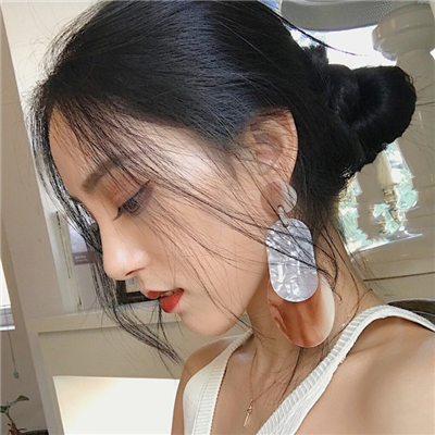 大竹伴游女生张悦然的资料