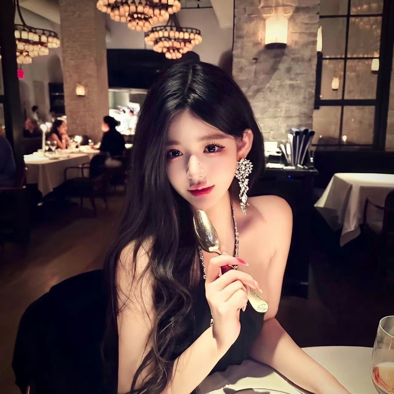 大竹伴游女生蓝盈盈的资料