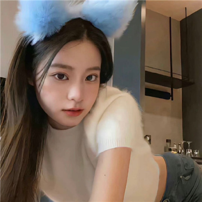 大竹伴游女生苦霞辉