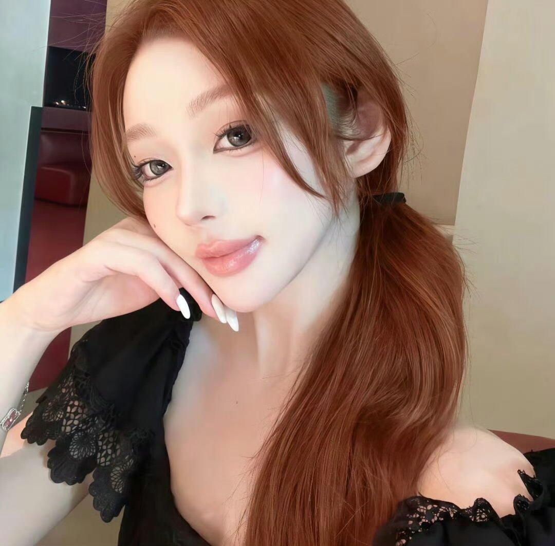 大竹伴游女生 | Victoria LiLI的资料